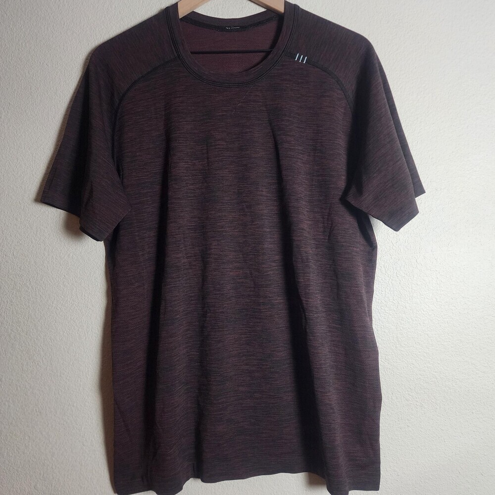 Lululemon Shirt Mens Large Red Heather Short Sleeve Performance Athletic Running